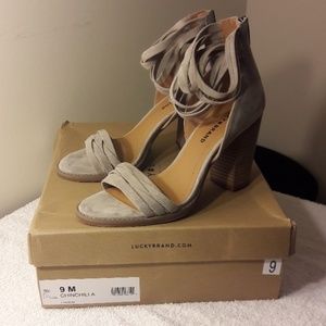 Lucky Brand "Chinchilla" Sandals